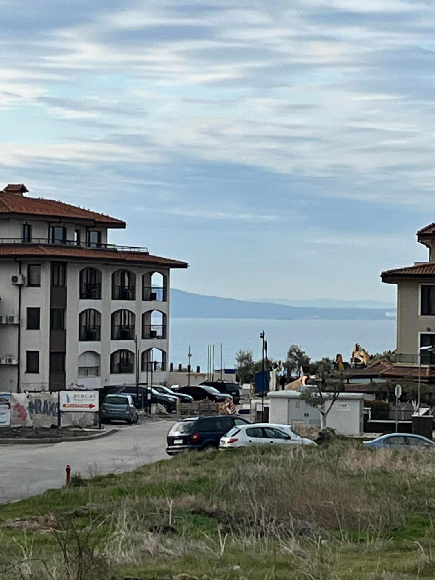Луксозен Апартамент Анастасия-Сарафово На 150М От Морето Burgas ภายนอก รูปภาพ